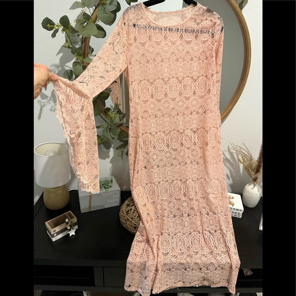 Beautiful blush lace dress sz small/medium